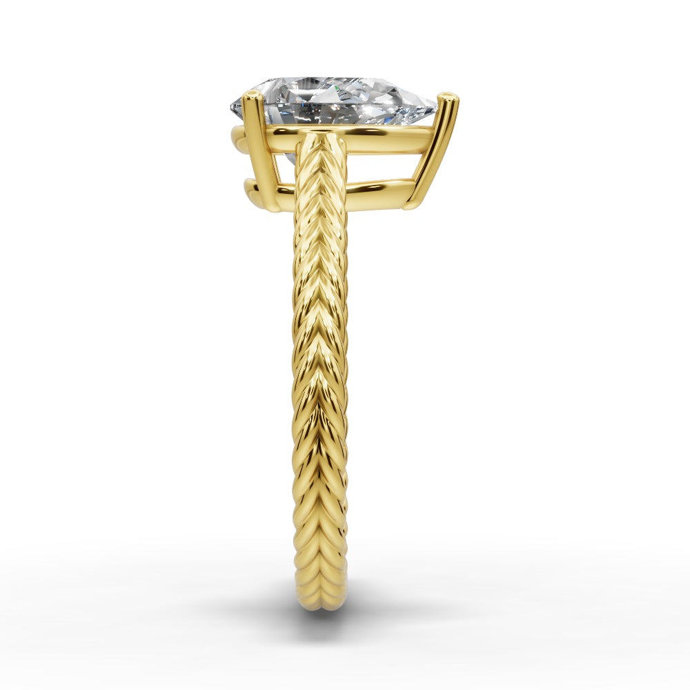 Jayden Pear Shape Classic Engagement Ring in 18K Yellow Gold