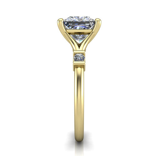 Mary Princess Shape Classic Engagement Ring in 14K Yellow Gold