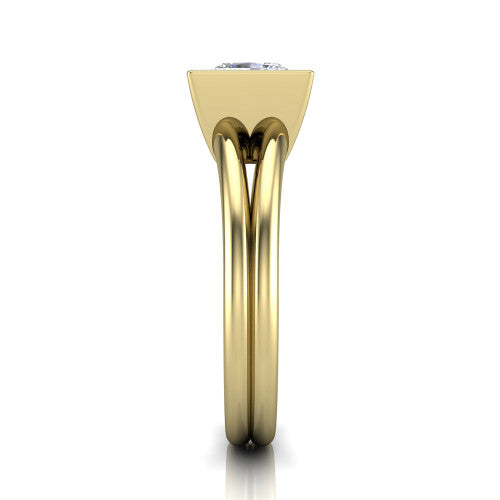 Emersyn princess-cut classic engagement ring in 18K Yellow Gold, side profile showing the split shank dividing into two rails beneath the bezel