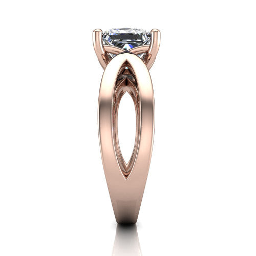 Aisha Princess Shape Classic Engagement Ring in 14K Rose Gold