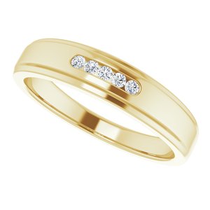 Hammered - Jude - 14K Yellow Gold 1/10 CTW Natural Diamond 5-Stone Band