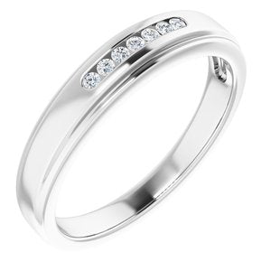 Hammered - Julian - 14K White Gold 1/10 CTW Natural Diamond Band
