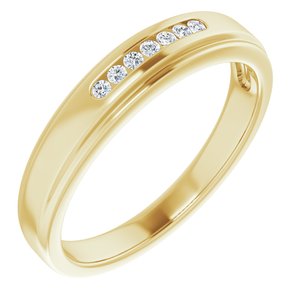 Hammered - Julian - 14K Yellow Gold 1/10 CTW Natural Diamond Band