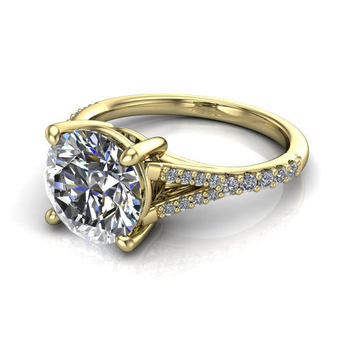 Sophia Round Shape Classic Engagement Ring in 18K Yellow Gold