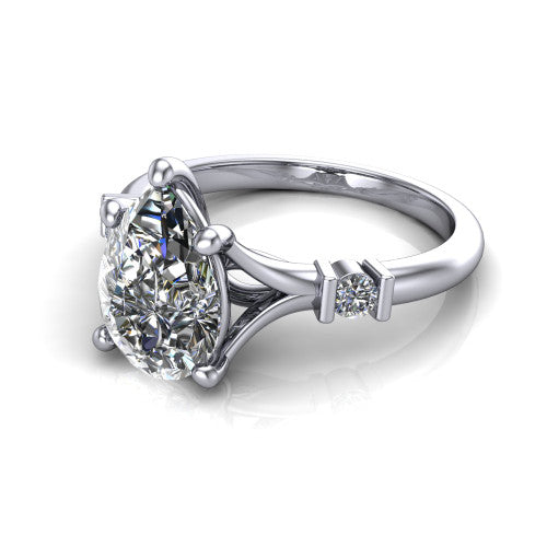 Mary Pear Shape Classic Engagement Ring in 18K White Gold