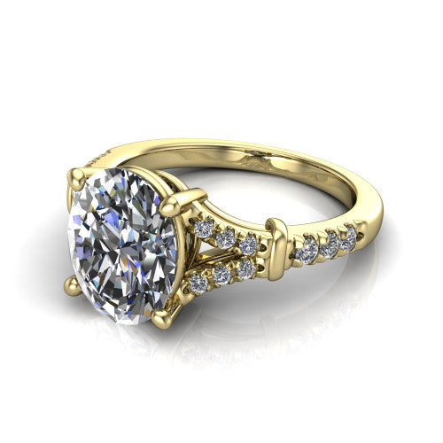 Sloane Oval Shape Classic Engagement Ring in 14K Yellow Gold