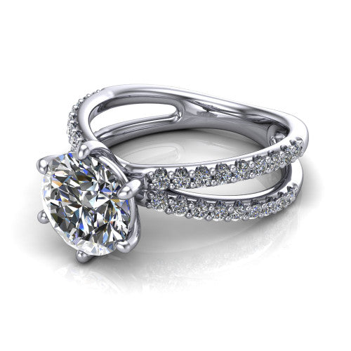 Stormy Round Shape Classic Engagement Ring in Platinum