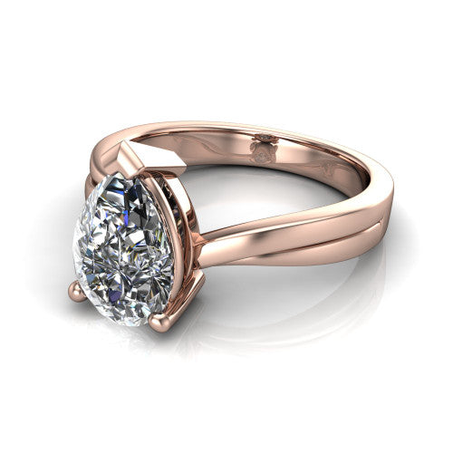 Alana Pear Shape Classic Engagement Ring in 18K Rose Gold