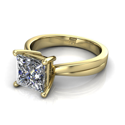 Alana Princess Shape Classic Engagement Ring in 18K Yellow Gold
