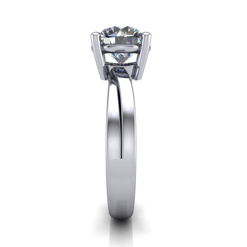 Alana Round Shape Classic Engagement Ring in Platinum