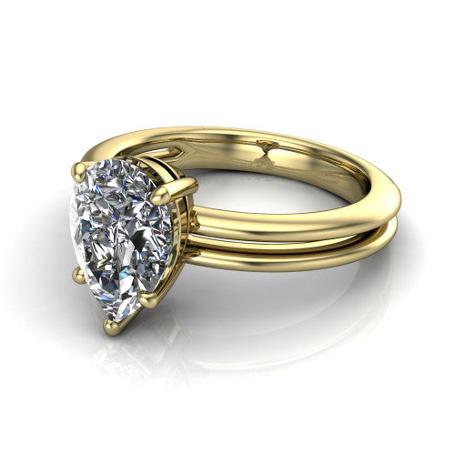 Peyton pear-shaped classic engagement ring in 18K Yellow Gold, three-quarter perspective showing the pear-shaped center diamond, double-claw prongs, and split shank
