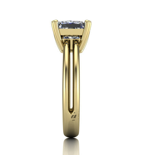 Peyton princess-cut classic engagement ring in 18K Yellow Gold, side profile showing the split shank dividing into two rails