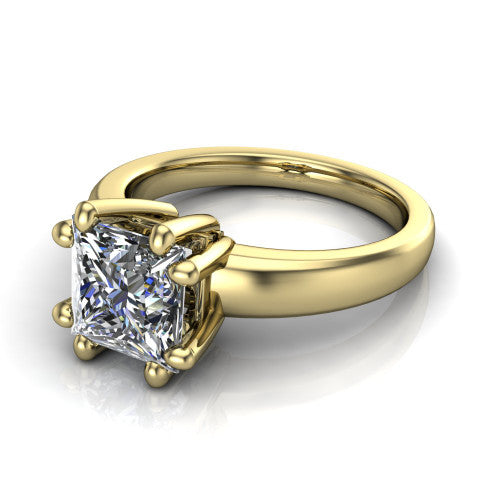 Vera Princess Shape Classic Engagement Ring in 14K Yellow Gold