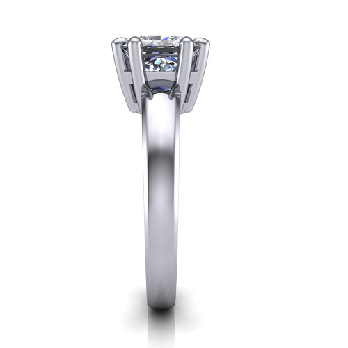 Vera Princess Shape Classic Engagement Ring in Platinum