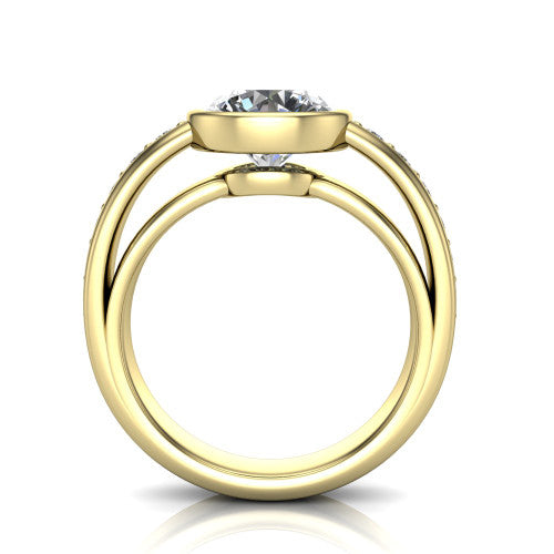 Isabel round classic engagement ring in 18K Yellow Gold, through-finger front profile showing the bezel and split channel-set band from the front
