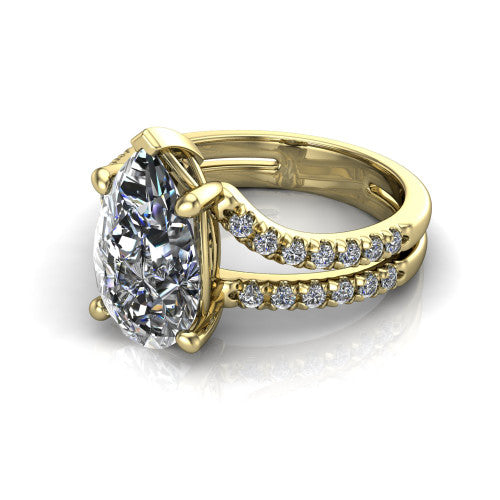 Alexandra Pear Shape Classic Engagement Ring in 18K Yellow Gold