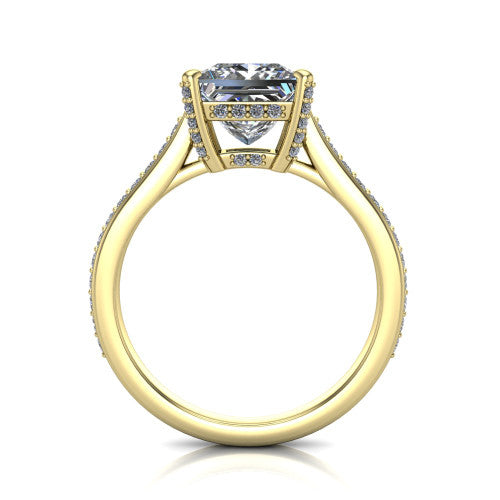 True Princess Shape Classic Engagement Ring in 18K Yellow Gold