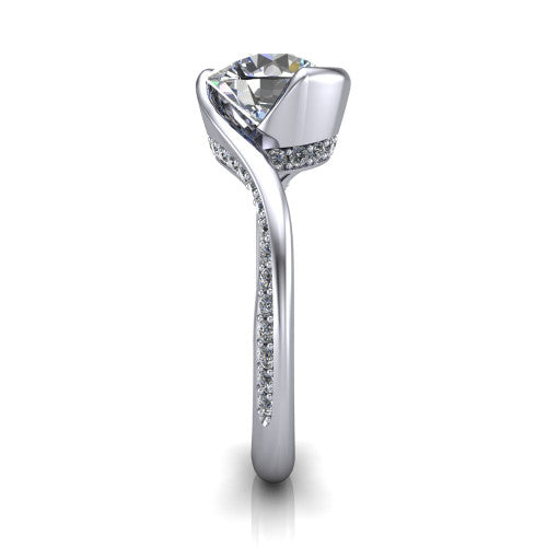 Bianca Round Shape Classic Engagement Ring in Platinum