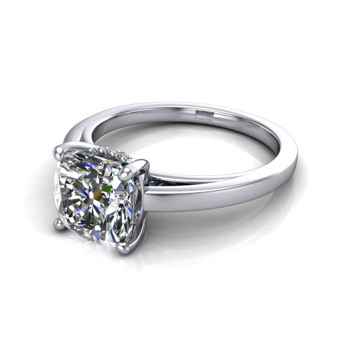 Itzel cushion-cut classic engagement ring in 14K White Gold, three-quarter perspective showing the cushion-cut center diamond, double-claw prongs, and polished band