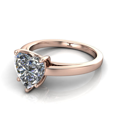 Itzel heart-shaped classic engagement ring in 18K Rose Gold, three-quarter perspective showing the heart-shaped center diamond, double-claw prongs, and polished band