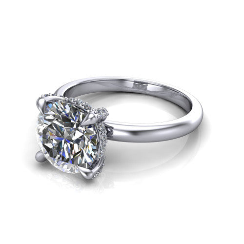 Alaia Round Shape Classic Engagement Ring in 14K White Gold