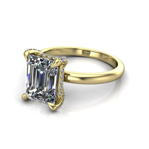 Alaia Emerald Shape Classic Engagement Ring in 18K Yellow Gold