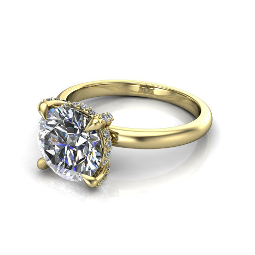 Alaia Round Shape Classic Engagement Ring in 18K Yellow Gold