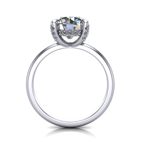 Alaia Round Shape Classic Engagement Ring in Platinum