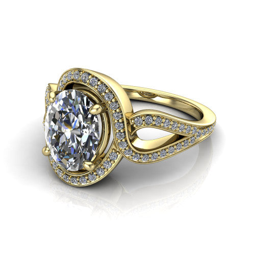 Alivia Oval Shape Classic Engagement Ring in 14K Yellow Gold