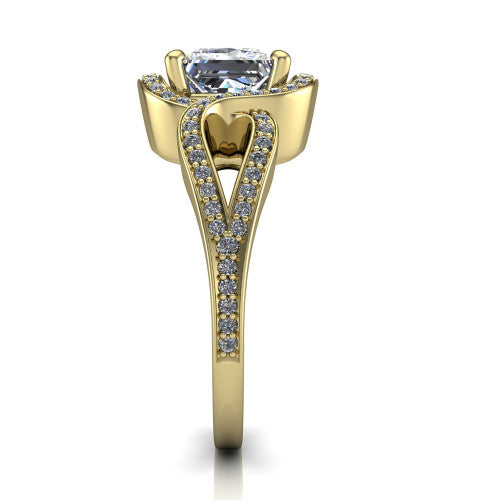 Alivia Princess Shape Classic Engagement Ring in 18K Yellow Gold
