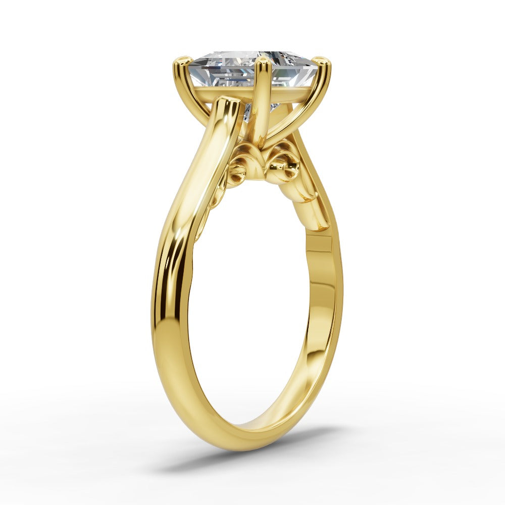 Saylor Princess Shape Classic Engagement Ring in 18K Yellow Gold